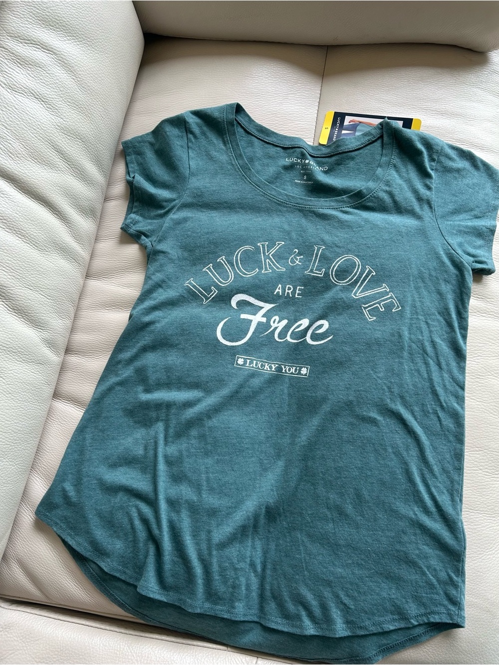 Lucky Brand women’s Teal 'Luck & Love Are Free' Graphic Tee, size small, new
